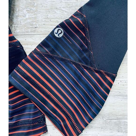 Lululemon Womens Black Stripe Crop Leggings Size 6 - Picture 3 of 4